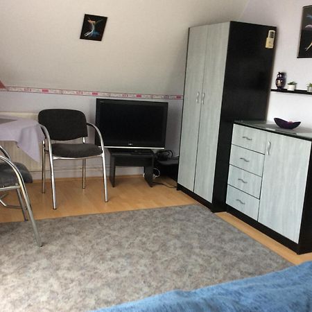 Gyenesi Virág Apartman Gyenesdiás Exterior foto